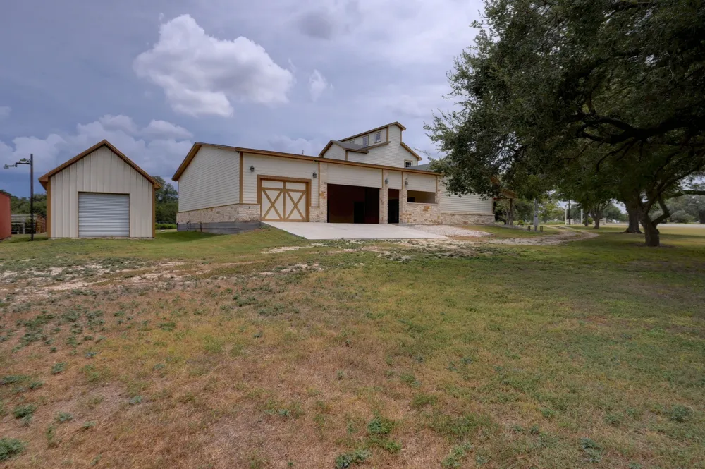 2410 FM 1680 Moulton, TX 77975