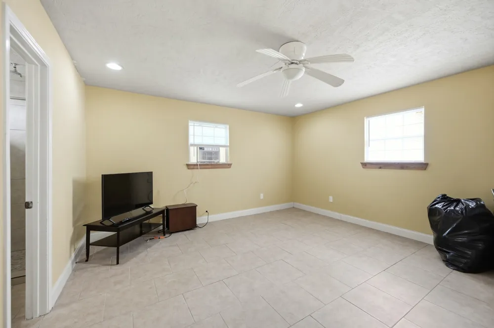 2410 FM 1680 Moulton, TX 77975