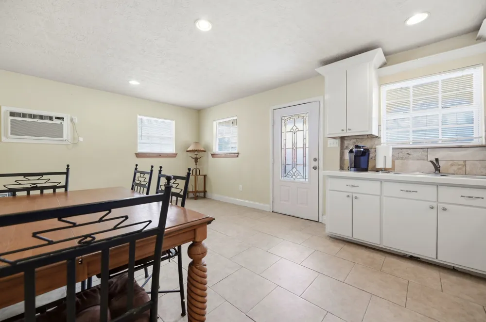 2410 FM 1680 Moulton, TX 77975