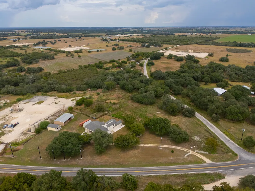 2410 FM 1680 Moulton, TX 77975