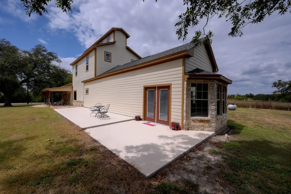 2410 FM 1680 Moulton, TX 77975