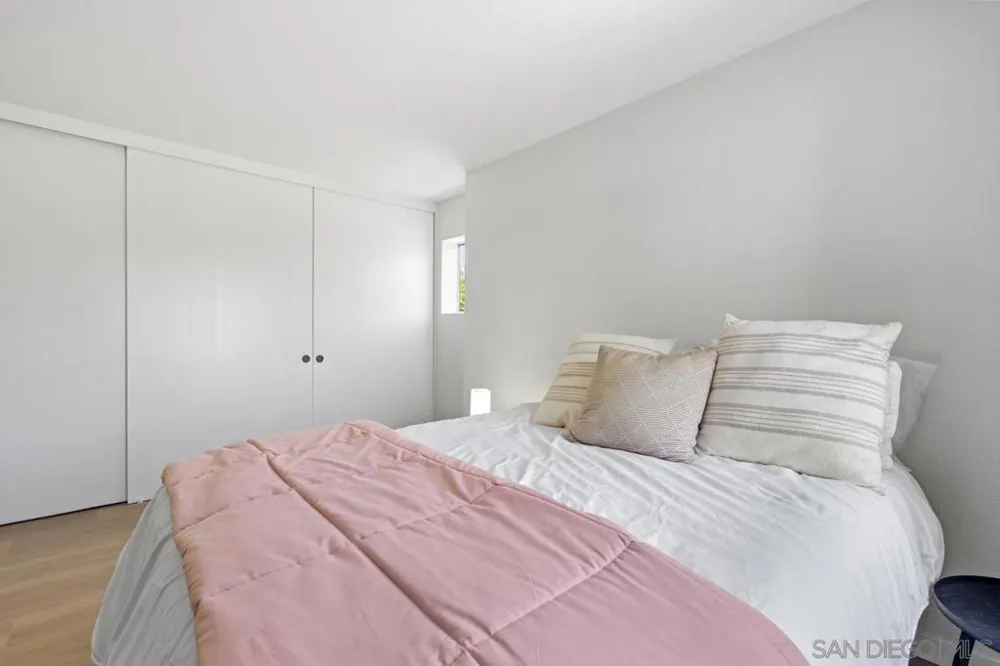 7048 Camino Degrazia #237 San Diego, CA 92111