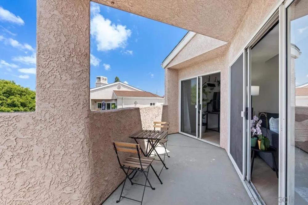 7048 Camino Degrazia #237 San Diego, CA 92111