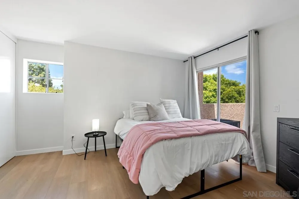 7048 Camino Degrazia #237 San Diego, CA 92111