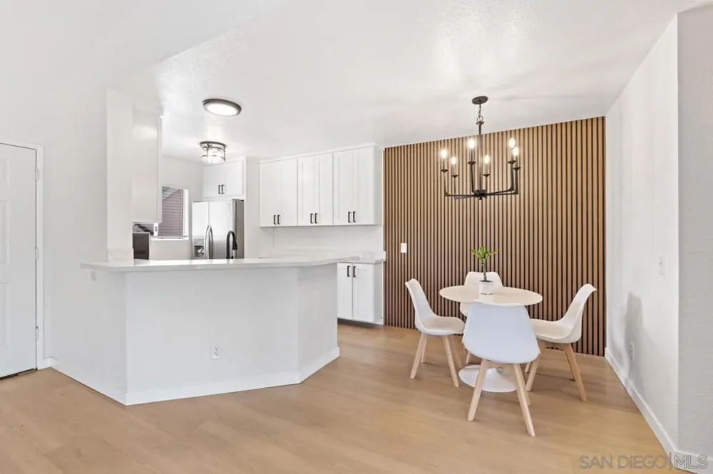 7048 Camino Degrazia #237 San Diego, CA 92111