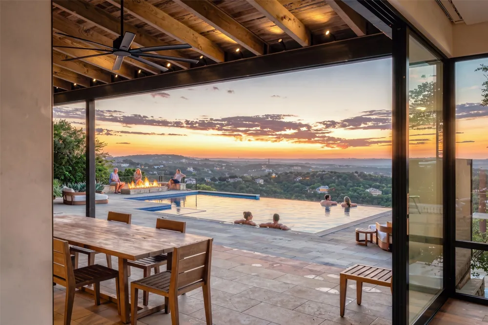 24 Cousteau Lane Austin, TX 78746