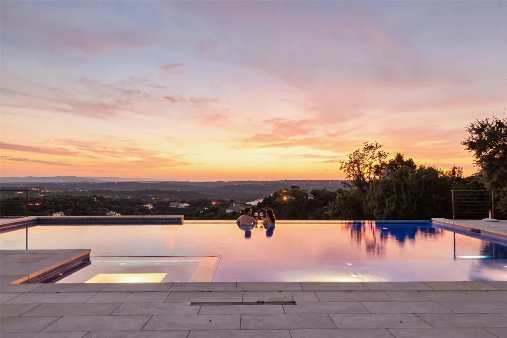 24 Cousteau Lane Austin, TX 78746