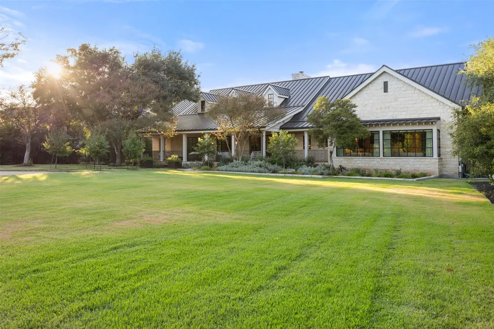 24 Cousteau Lane Austin, TX 78746