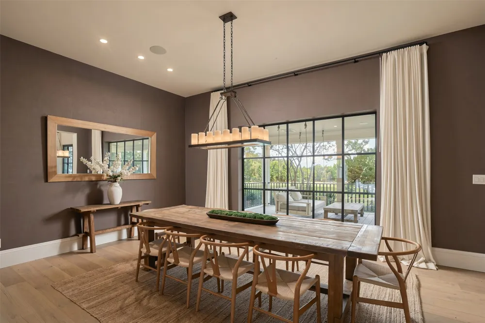 24 Cousteau Lane Austin, TX 78746