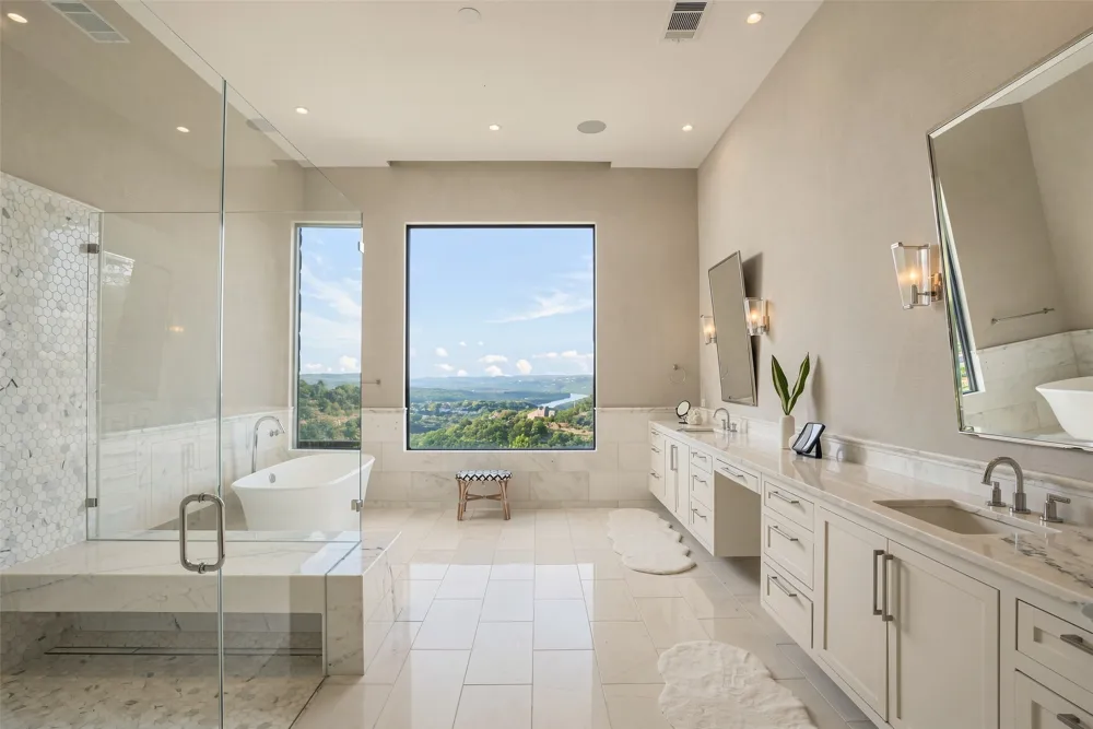 24 Cousteau Lane Austin, TX 78746