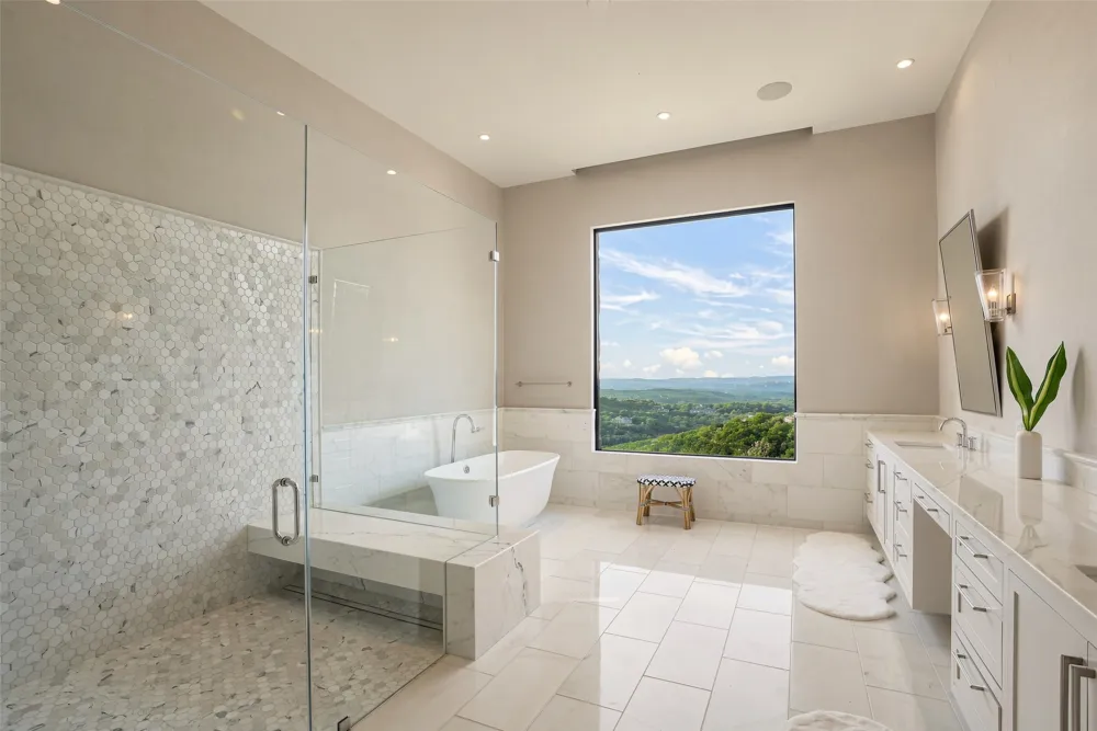 24 Cousteau Lane Austin, TX 78746