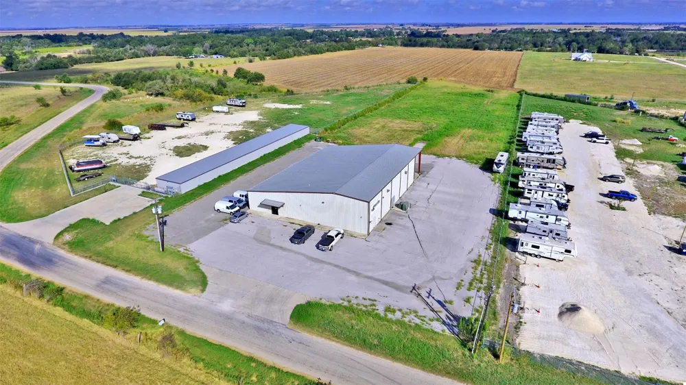 2675 County Road 374 Taylor, TX 76574
