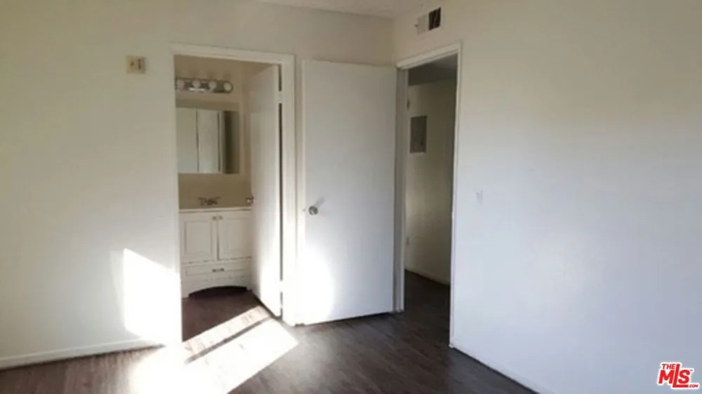 7756 Laurel Canyon Boulevard #13 Los Angeles, CA 91605
