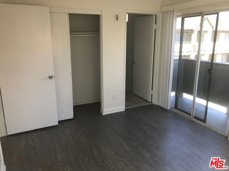 7756 Laurel Canyon Boulevard #13 Los Angeles, CA 91605