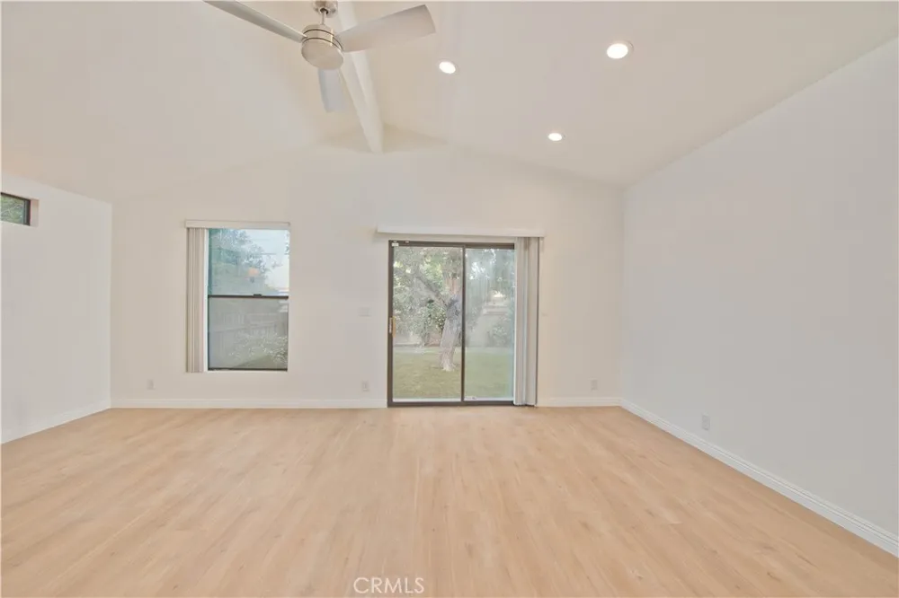 5106 Enfield Avenue Encino, CA 91316