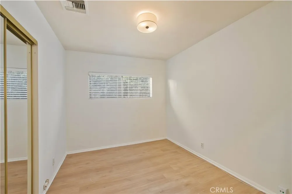 5106 Enfield Avenue Encino, CA 91316