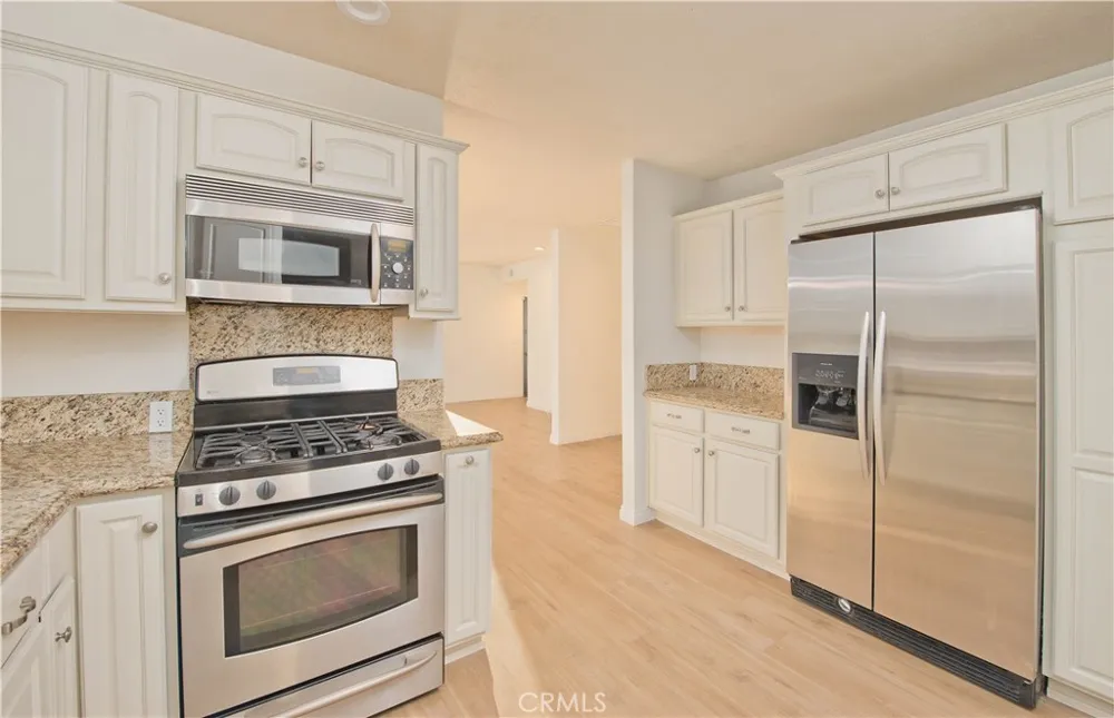 5106 Enfield Avenue Encino, CA 91316