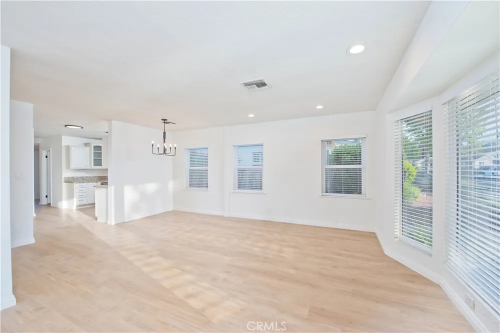 5106 Enfield Avenue Encino, CA 91316