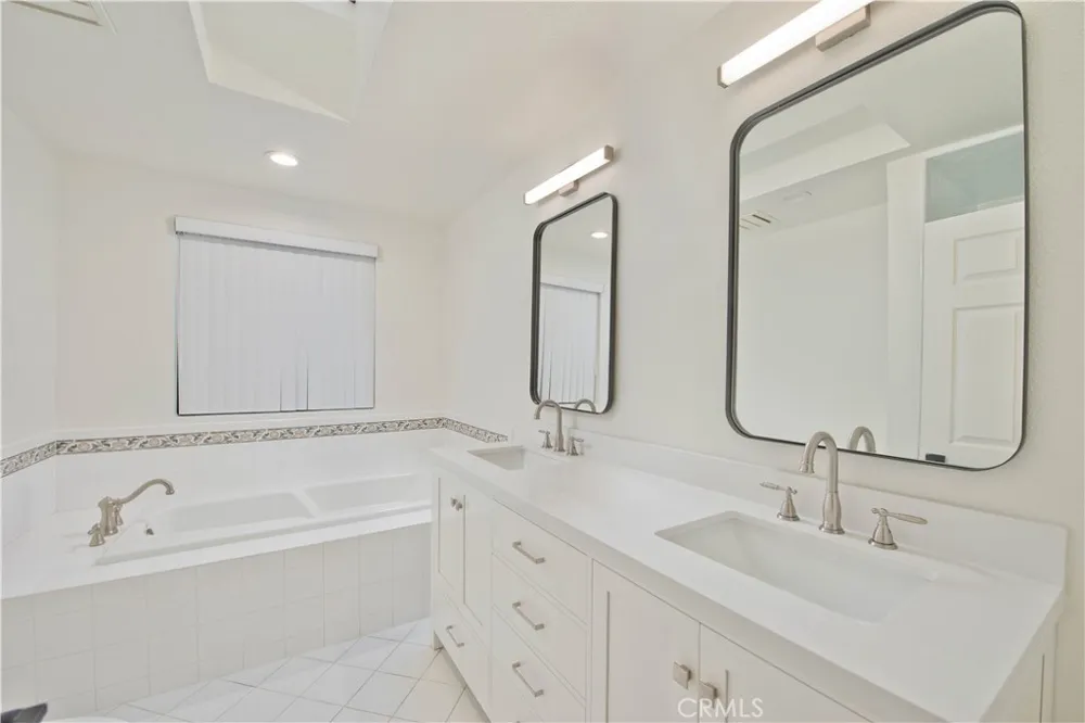 5106 Enfield Avenue Encino, CA 91316