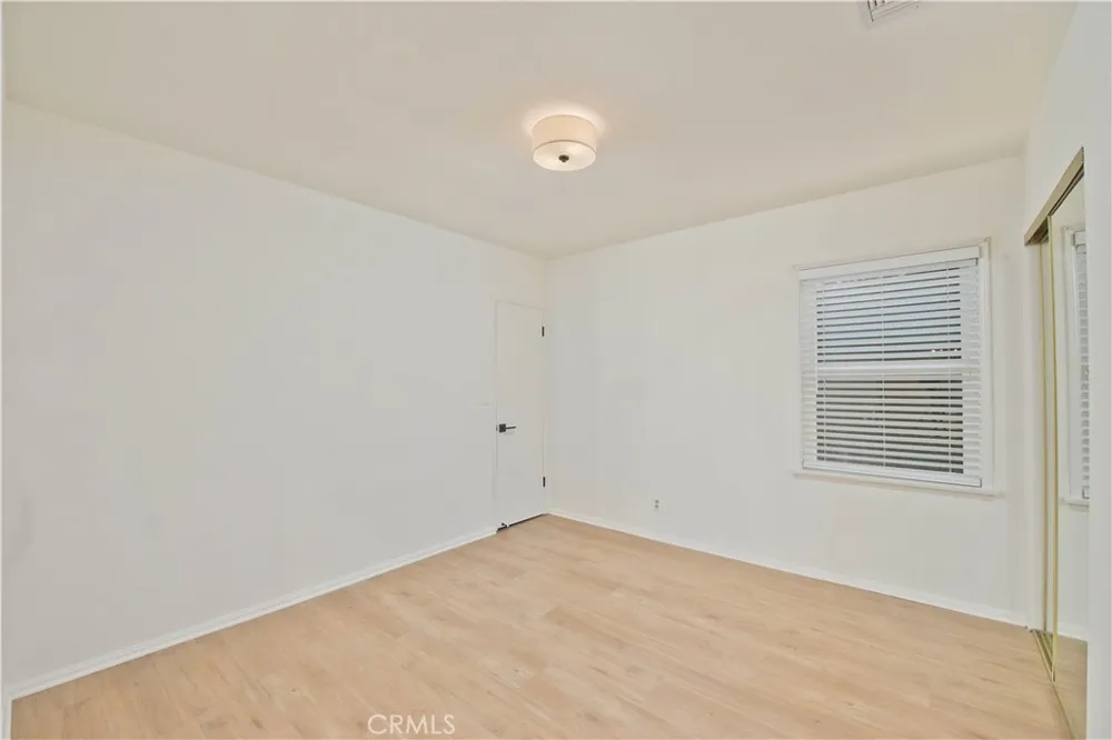 5106 Enfield Avenue Encino, CA 91316