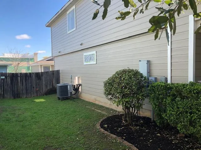 9217 Rowlands Sayle Road Austin, TX 78744