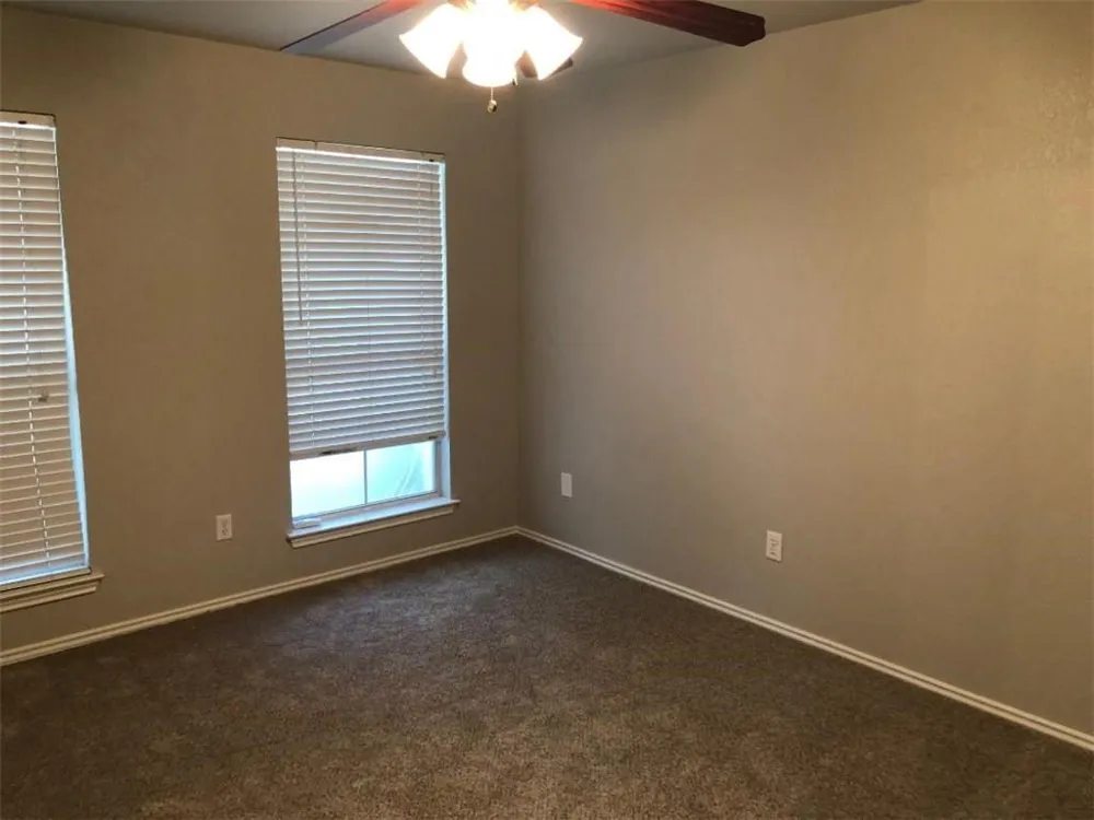 9217 Rowlands Sayle Road Austin, TX 78744