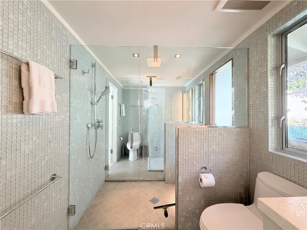 2490 Monaco Drive Laguna Beach, CA 92651