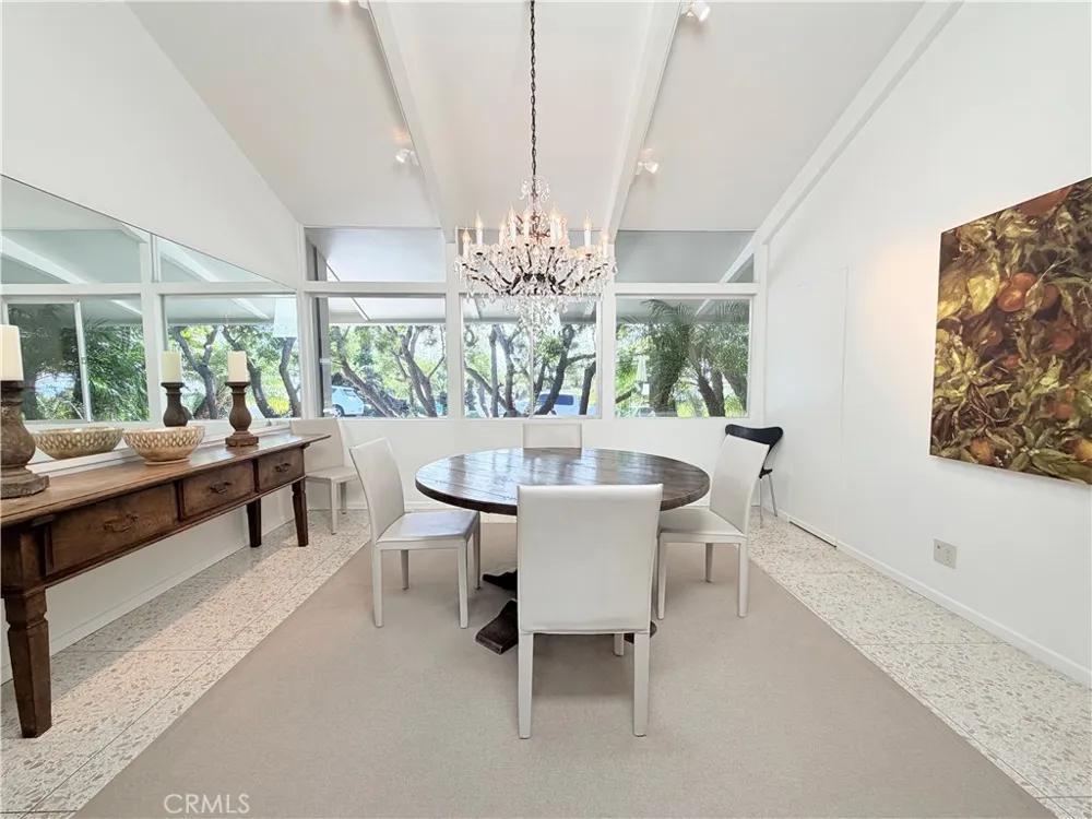 2490 Monaco Drive Laguna Beach, CA 92651