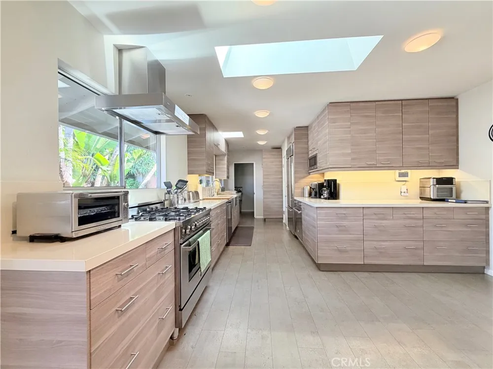 2490 Monaco Drive Laguna Beach, CA 92651