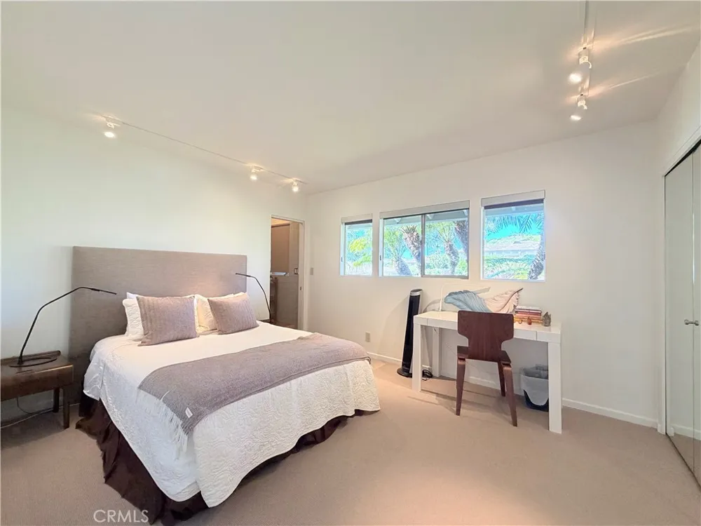 2490 Monaco Drive Laguna Beach, CA 92651