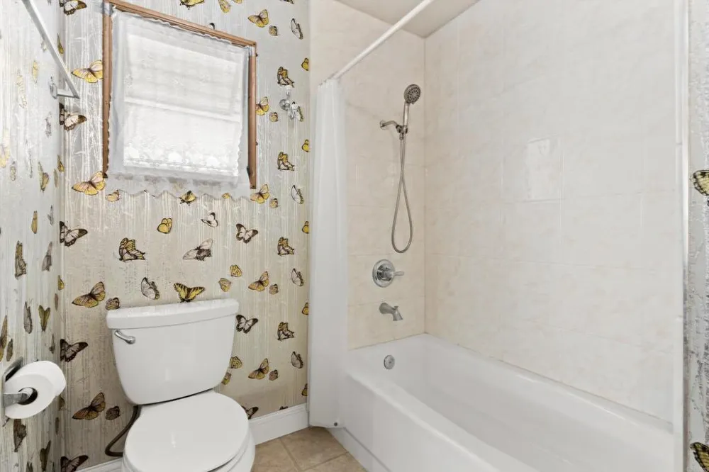718 Sycamore  Ave #202 Vista, CA 92083