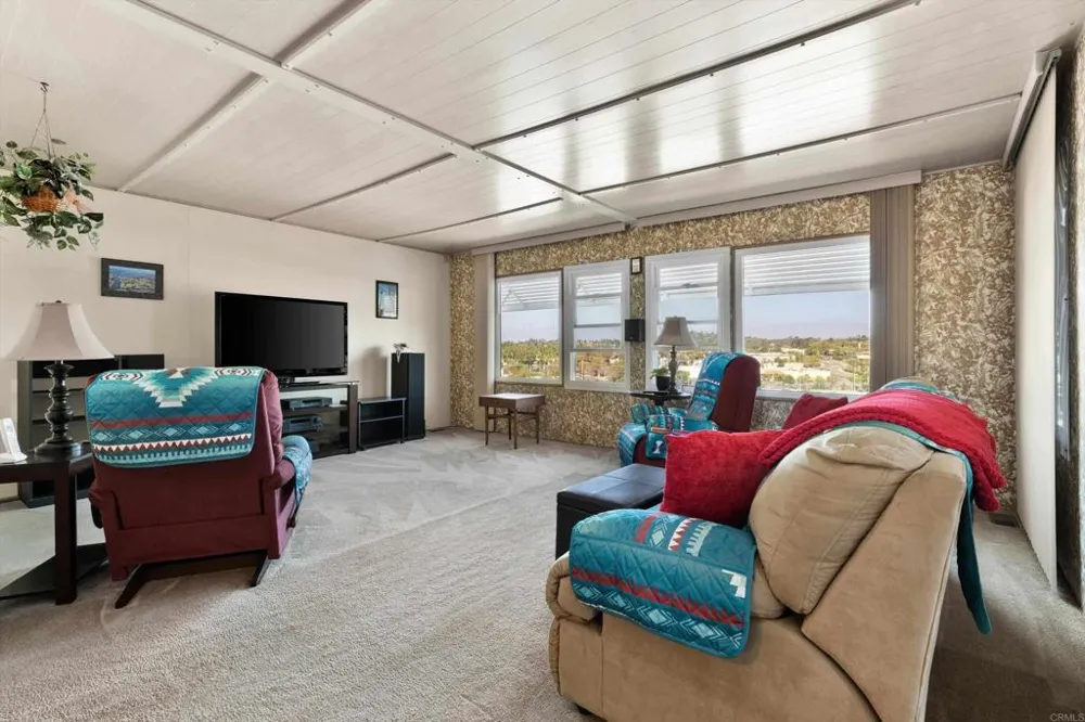 718 Sycamore  Ave #202 Vista, CA 92083