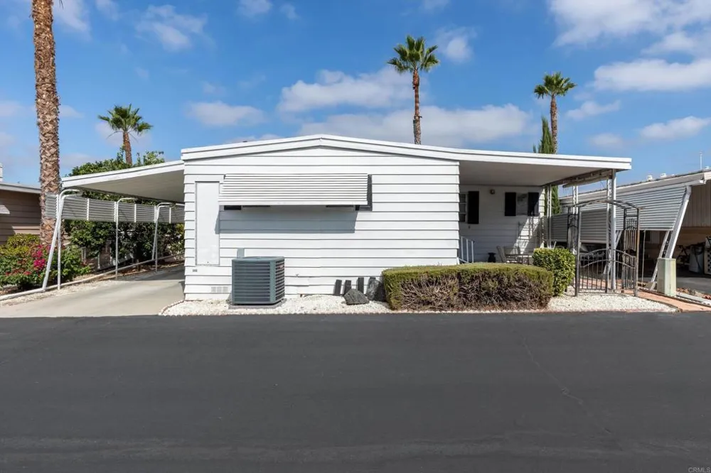 718 Sycamore  Ave #202 Vista, CA 92083