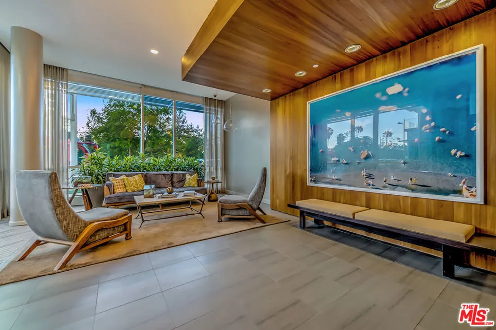 1705 Ocean Avenue #405 Santa Monica, CA 90401
