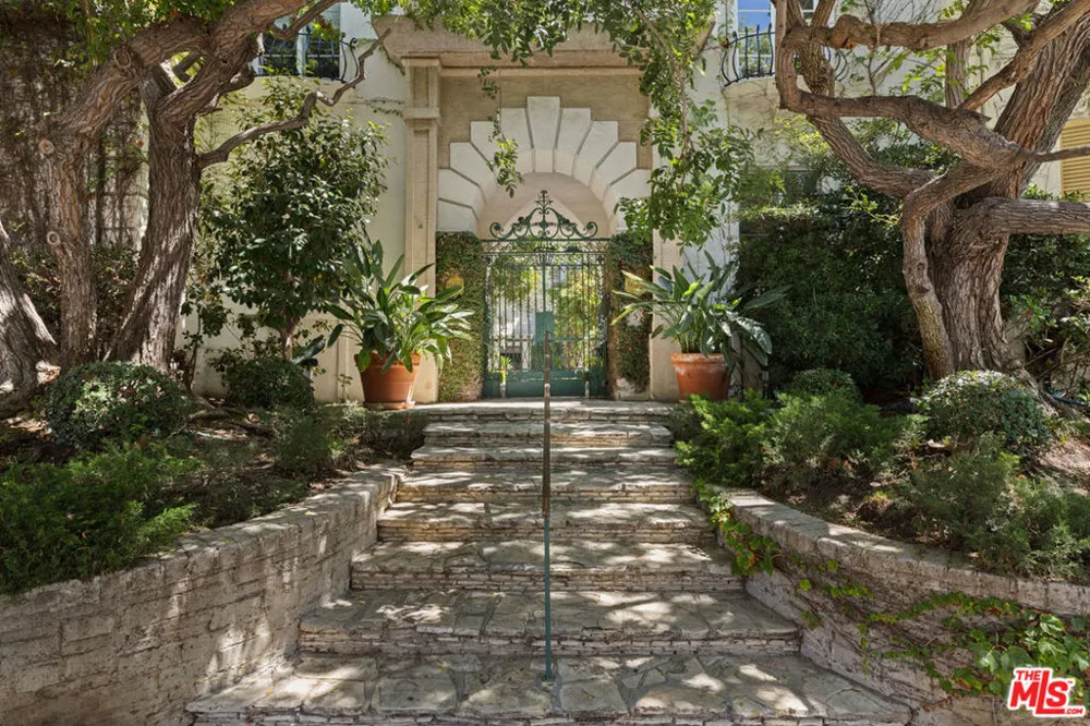 450 Sycamore Avenue #4 Los Angeles, CA 90036