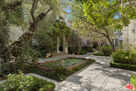 450 Sycamore Avenue #4