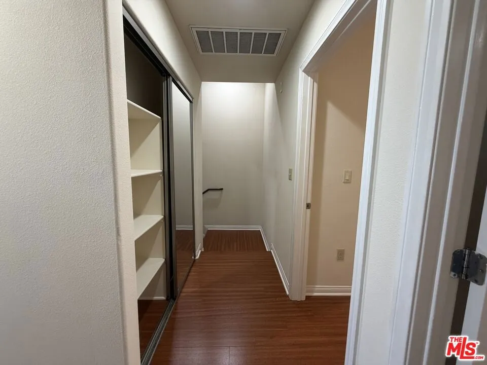 15024 Magnolia Boulevard #102 Los Angeles, CA 91403