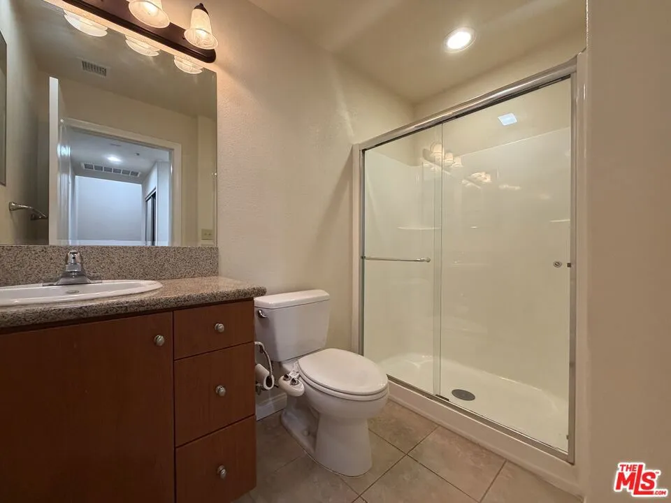 15024 Magnolia Boulevard #102 Los Angeles, CA 91403