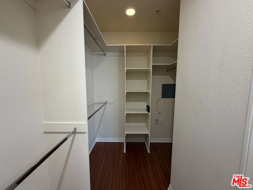 15024 Magnolia Boulevard #102 Los Angeles, CA 91403