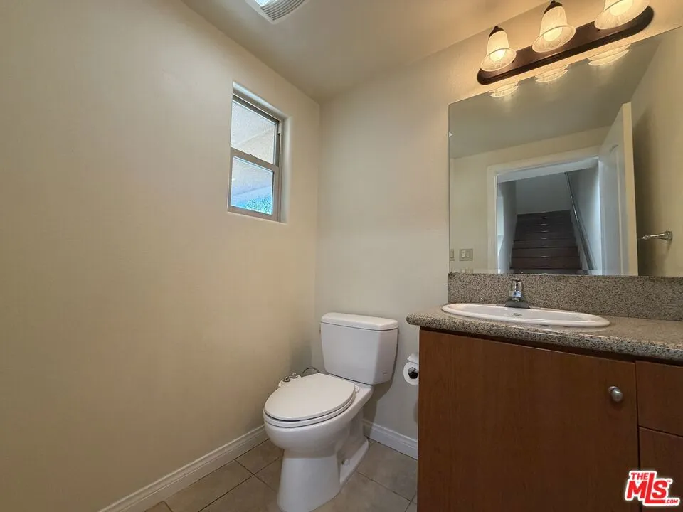 15024 Magnolia Boulevard #102 Los Angeles, CA 91403