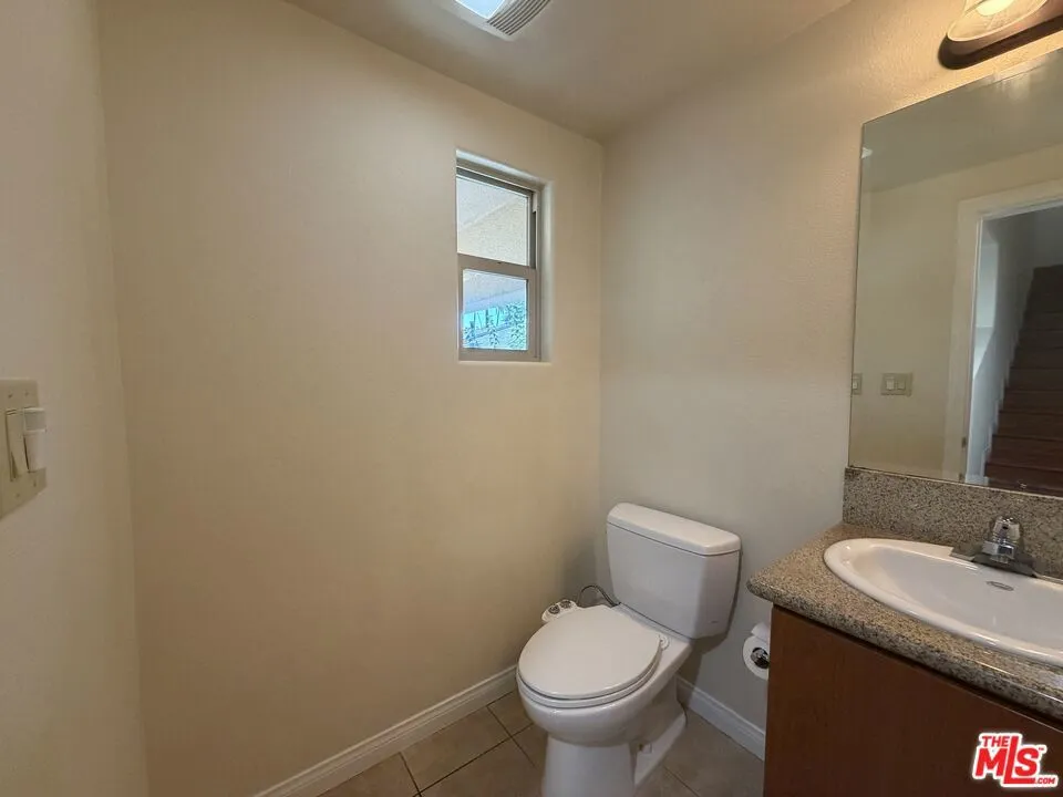 15024 Magnolia Boulevard #102 Los Angeles, CA 91403