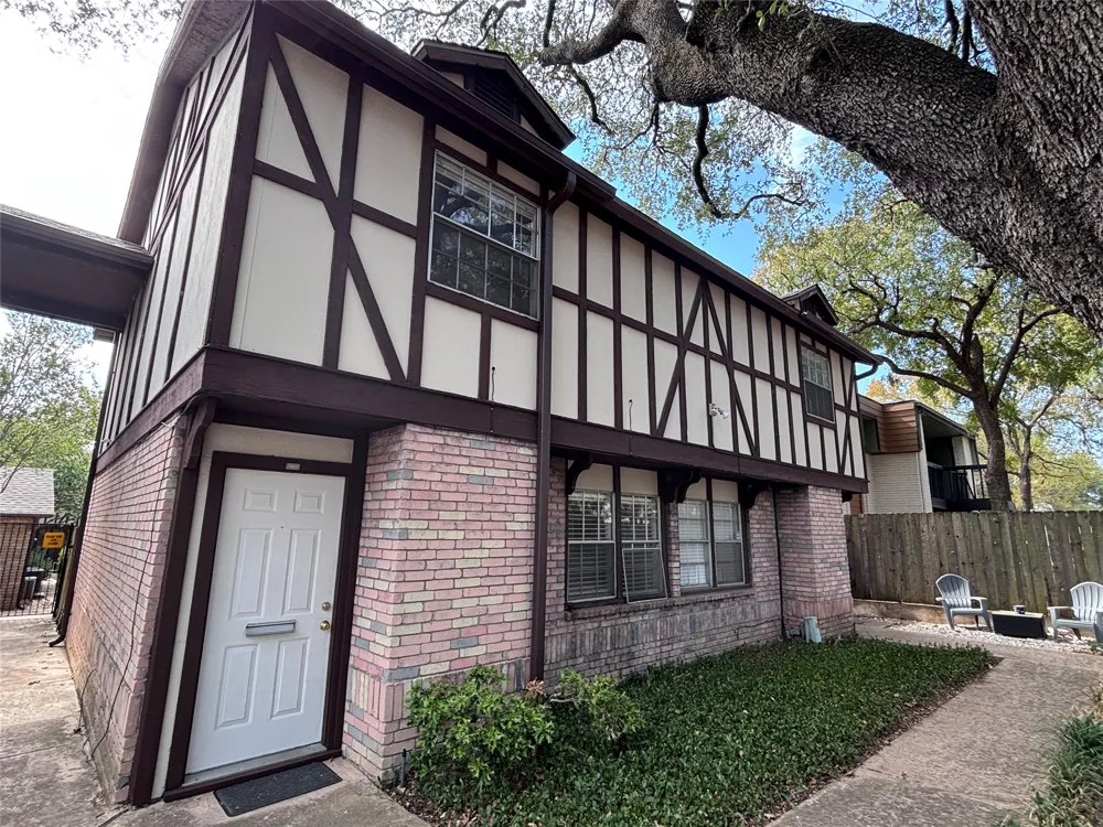 7407 Shadow Hill Drive Austin, TX 78731