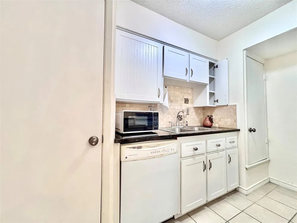 7407 Shadow Hill Drive Austin, TX 78731