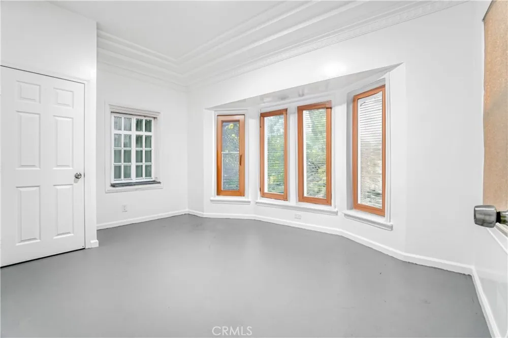 162 W 65th Street Los Angeles, CA 90003