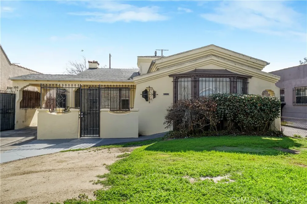 162 W 65th Street Los Angeles, CA 90003