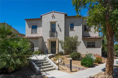 238 Paseo Gregario