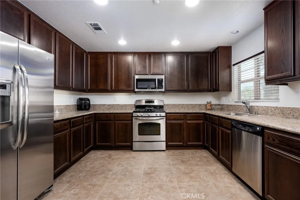 238 Paseo Gregario Palm Desert, CA 92211