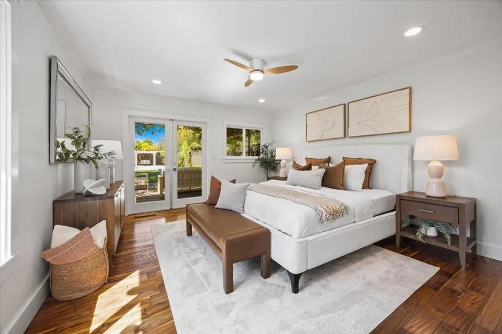 640 San Antonio Road Los Altos, CA 94022