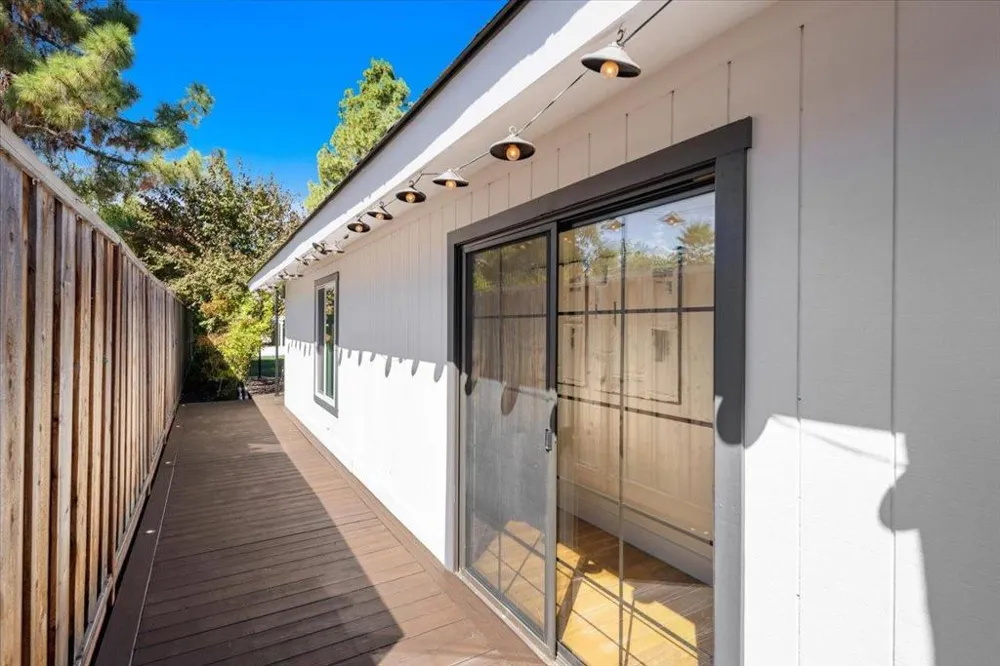 640 San Antonio Road Los Altos, CA 94022