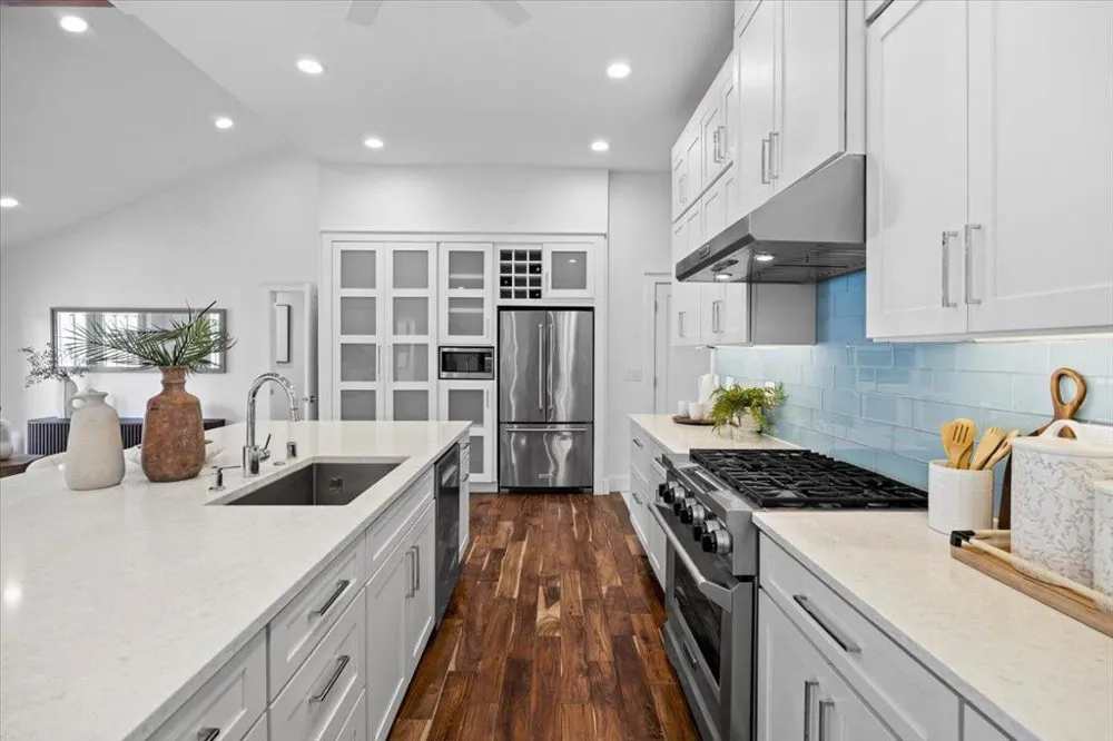 640 San Antonio Road Los Altos, CA 94022